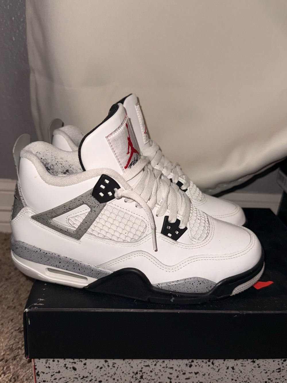 Jordan White Black Red Retro Basketball Sneakers - Picture 2 of 5